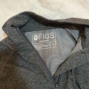 Figs salta performance zip top in graphite size xs